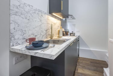 1 bed studio, Great George Street, Leeds, LS13DL - Image 4